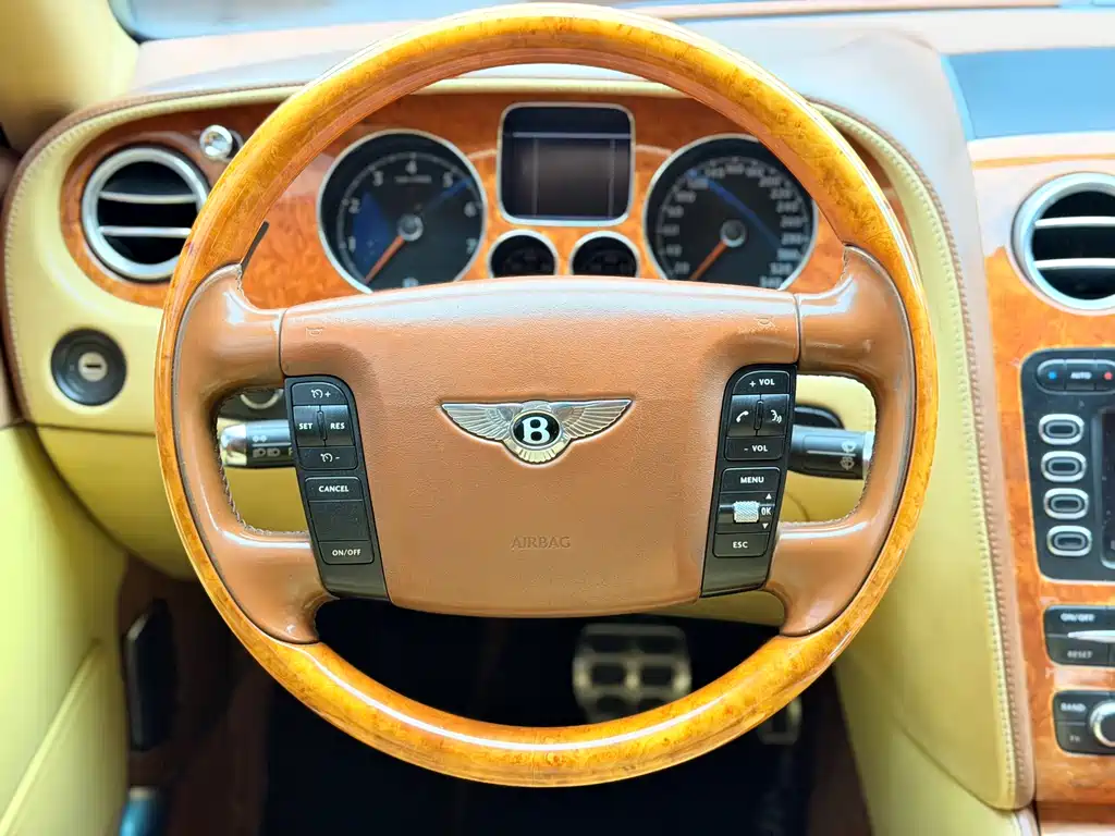 Bentley Flying Spur 2007 — фото 9