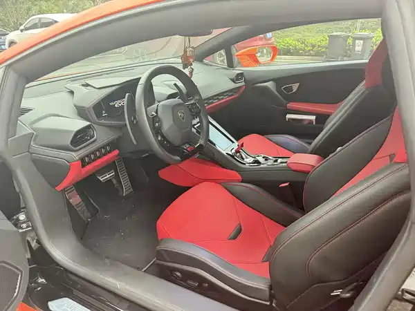 Lamborghini Huracan 2020