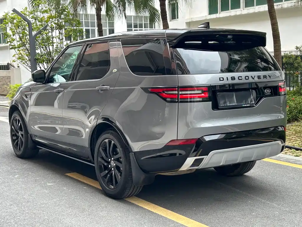 Land Rover Discovery 2019 — фото 6