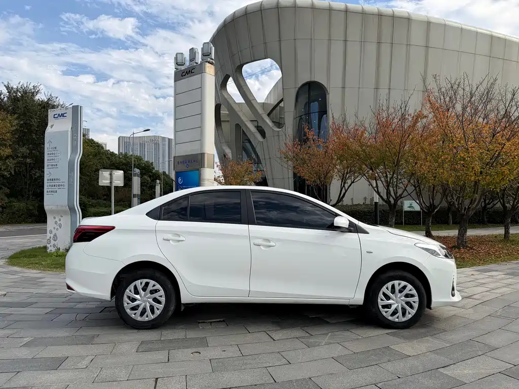 Toyota Vios 2020 — фото 4
