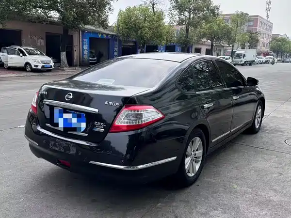 Nissan Teana 2010