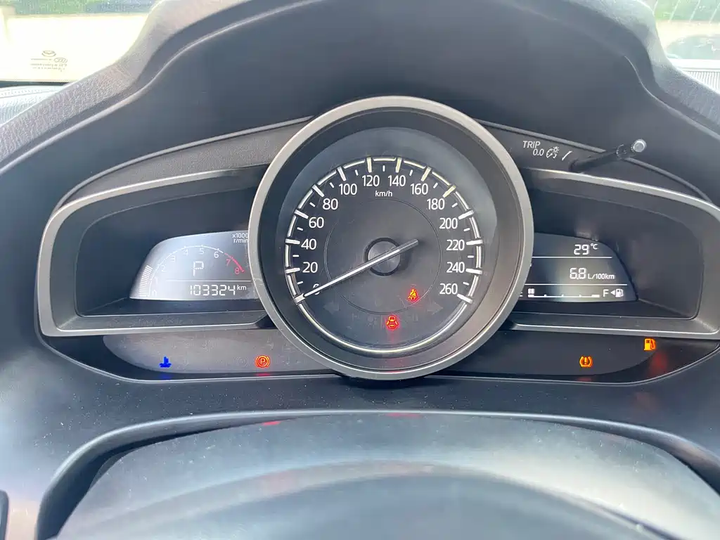 Mazda 3 Axela 2019 — фото 16