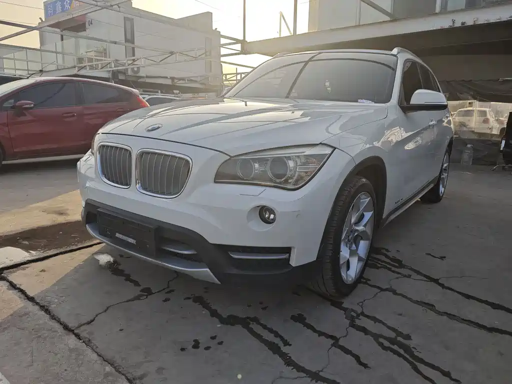 BMW X1 2013 — фото 1
