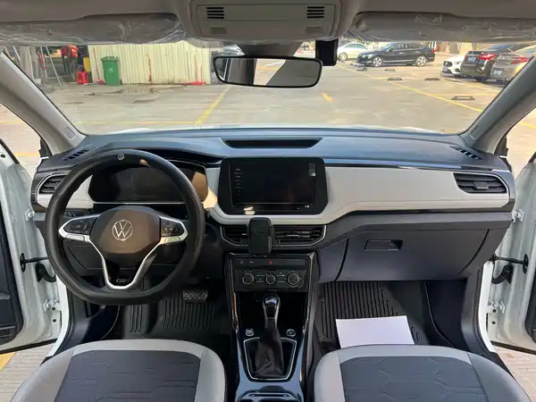 Volkswagen Tharu 2025