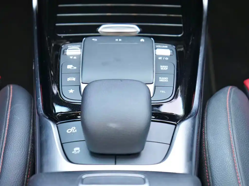 Mercedes-Benz A-Class AMG 2022 — фото 10