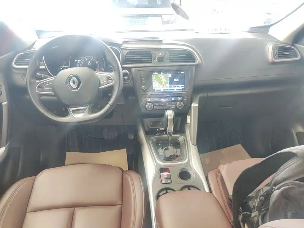Renault Kadjar 2018 — фото 10