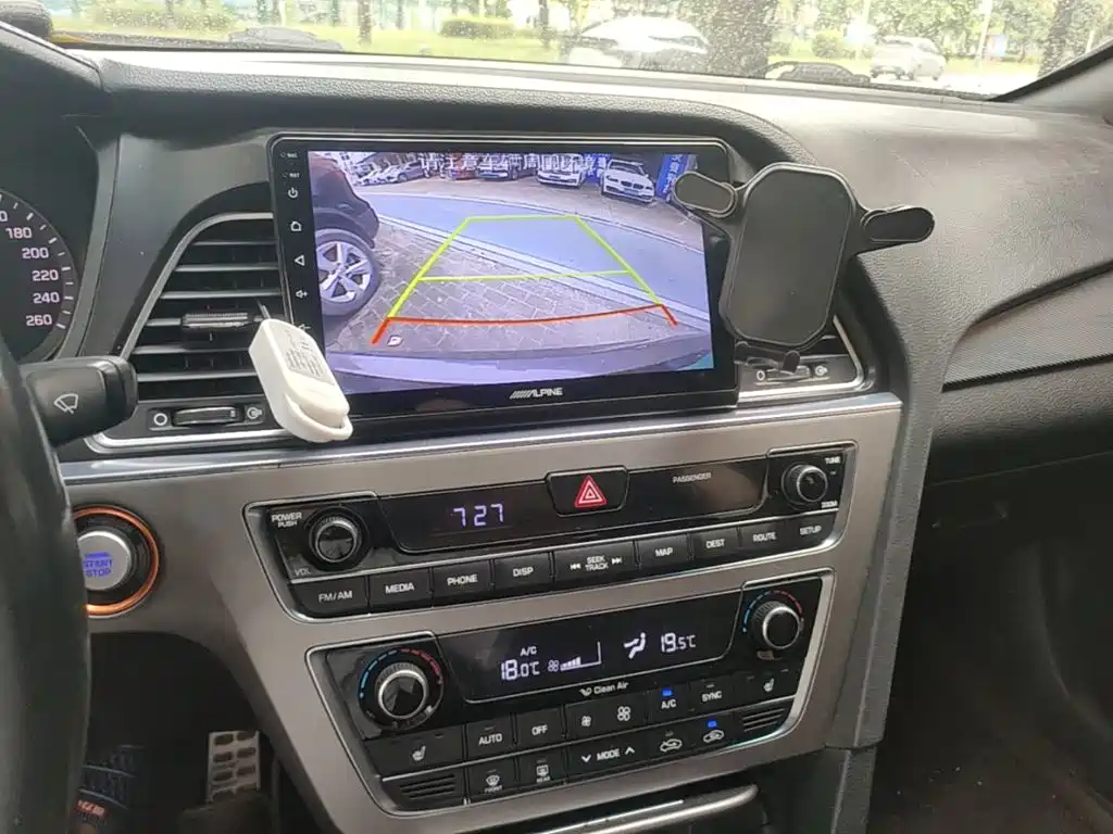 Hyundai Sonata 2016 — фото 13