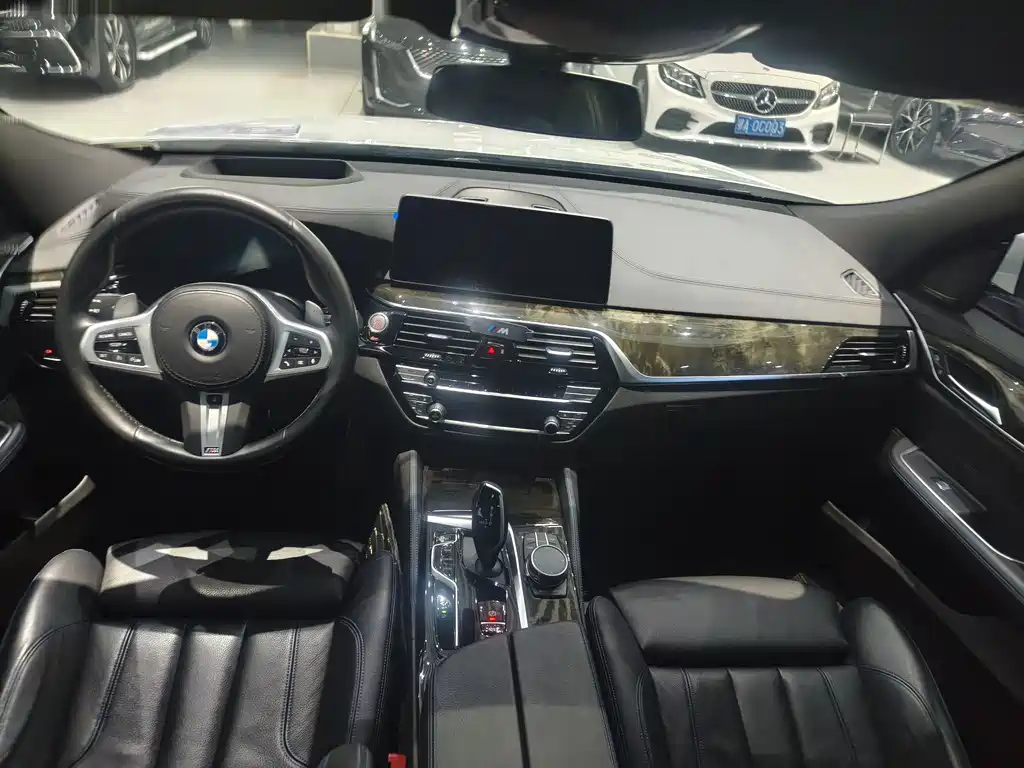 BMW 6 Series GT 2021 — фото 12