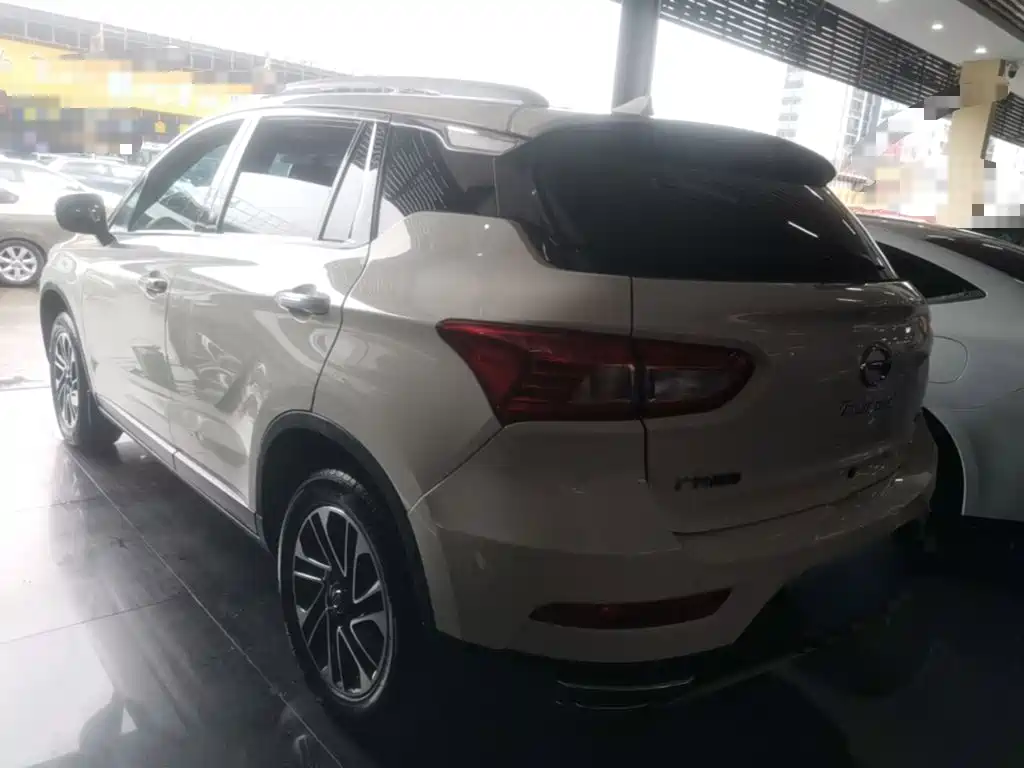 GAC Trumpchi GS4 2018 — фото 5