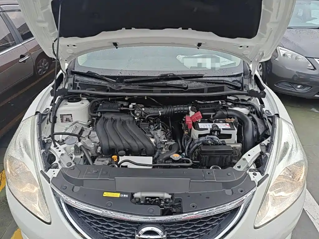 Nissan Tiida 2015 — фото 20