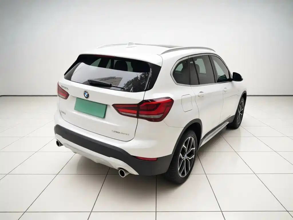 BMW X1 2022 — фото 4
