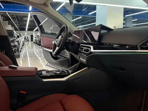 BMW i3 2023