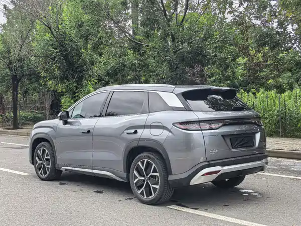 BYD Song L DM-i 2024