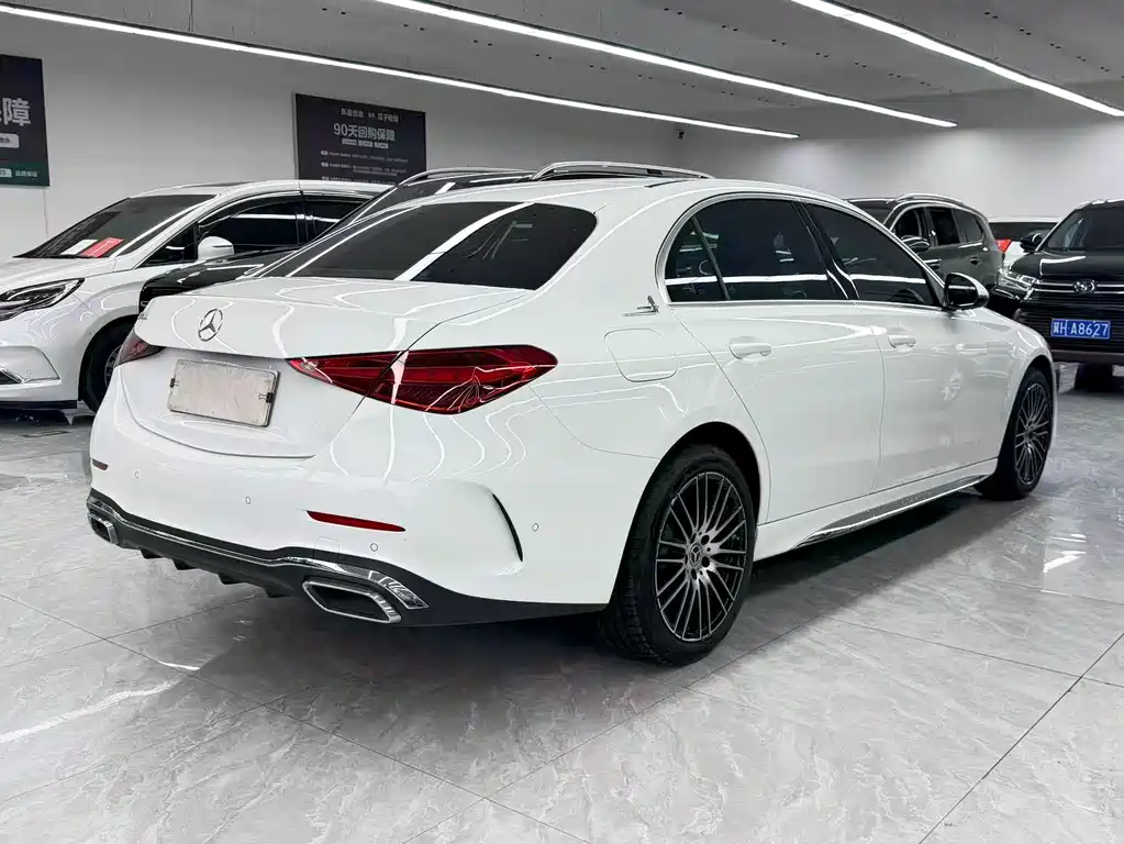Mercedes-Benz C-Class 2024