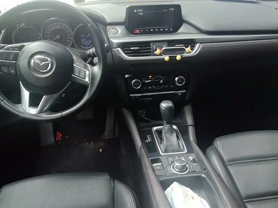 Mazda Atenza 2017 — фото 12