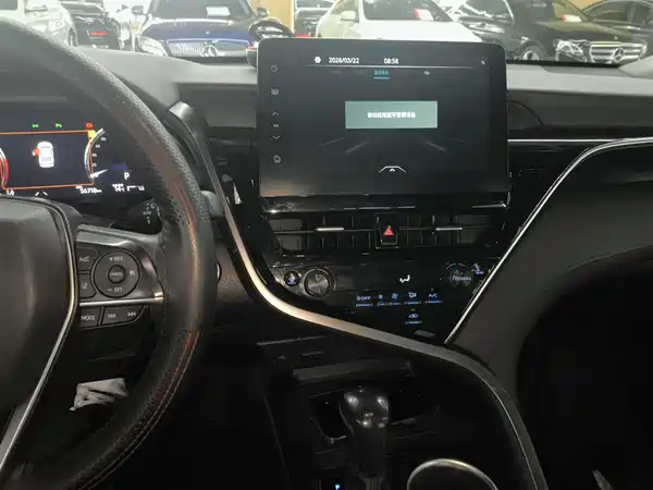 Toyota Camry 2021