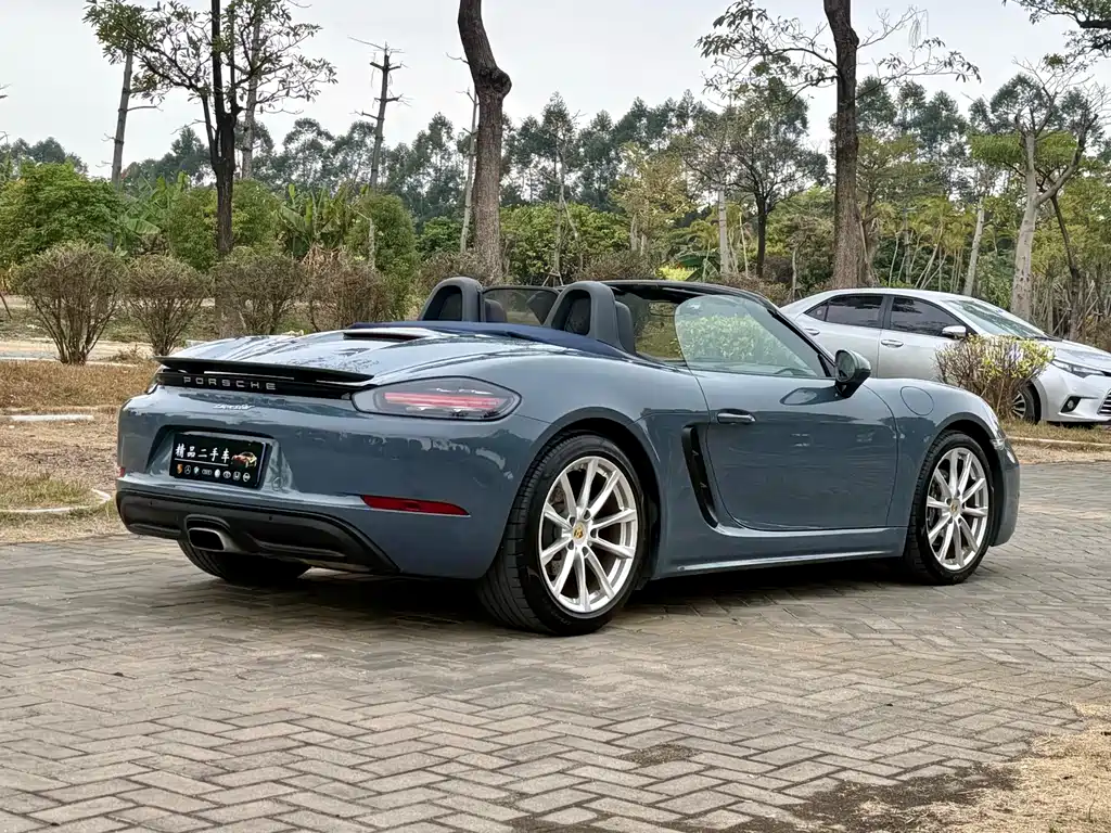Porsche 718 2016 — фото 15