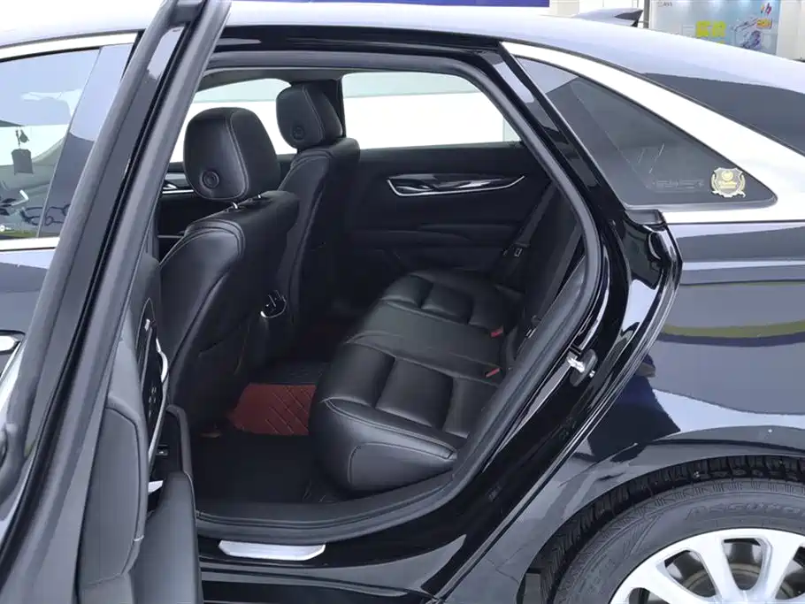 Cadillac XTS 2019 — фото 11