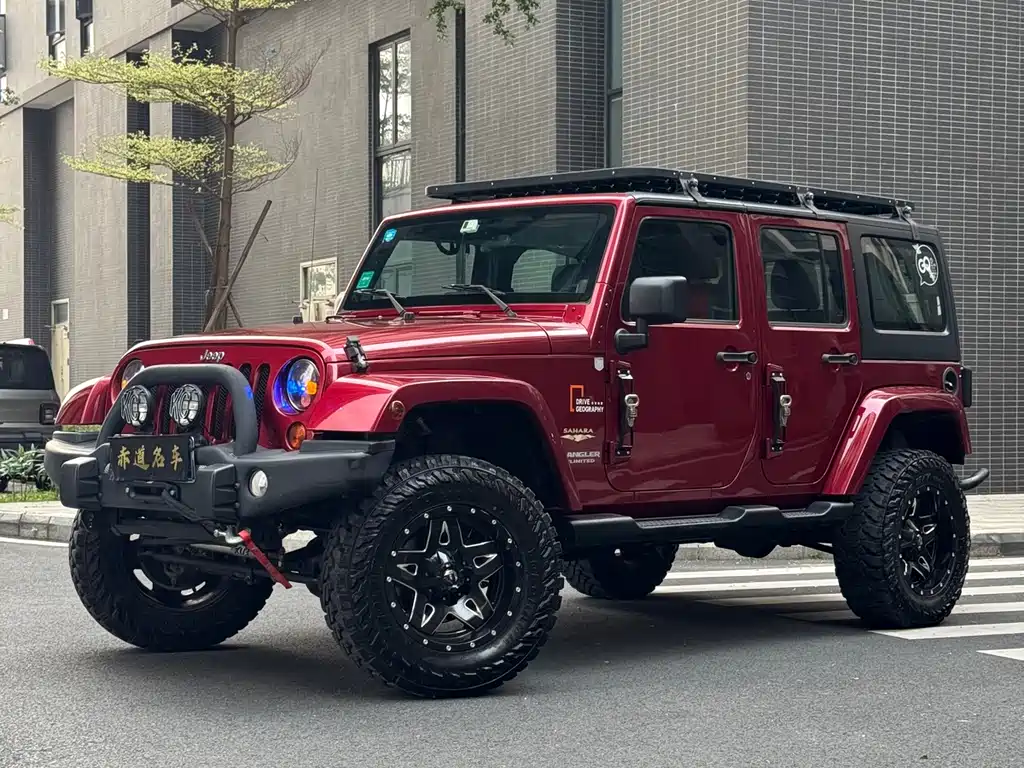 Jeep Wrangler 2012 — фото 8