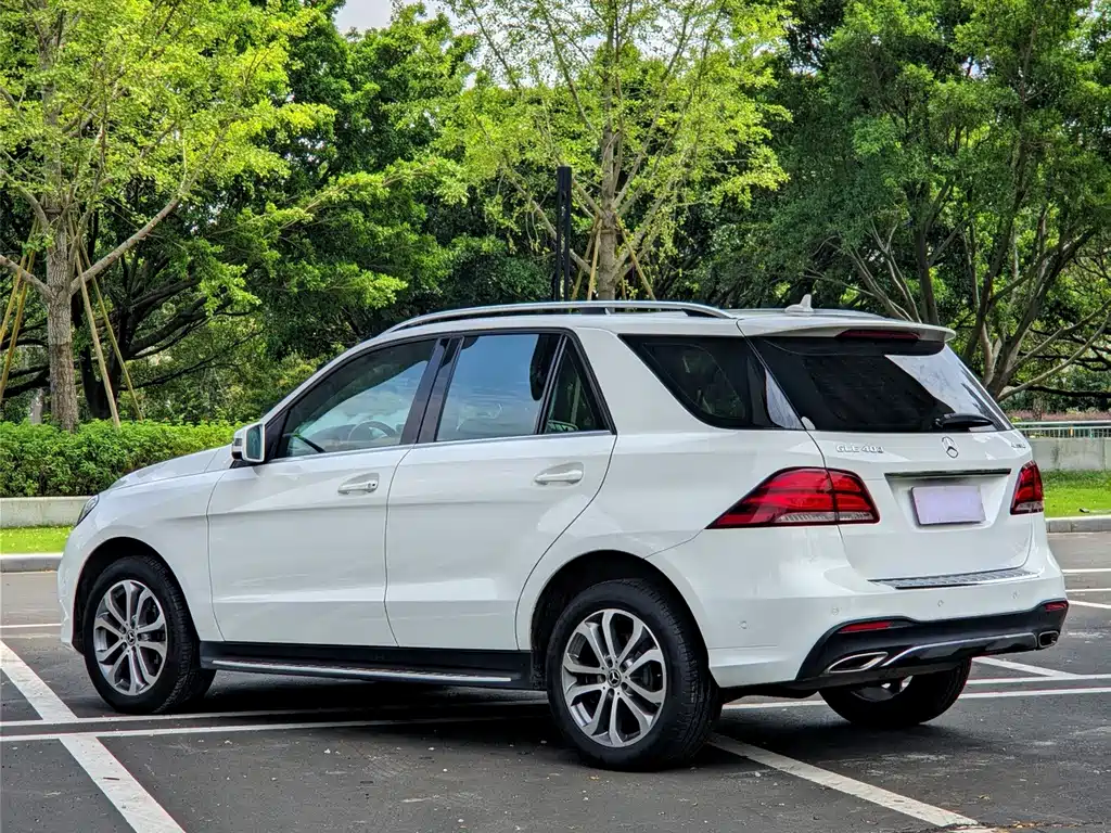 Mercedes-Benz GLE 2018 — фото 18