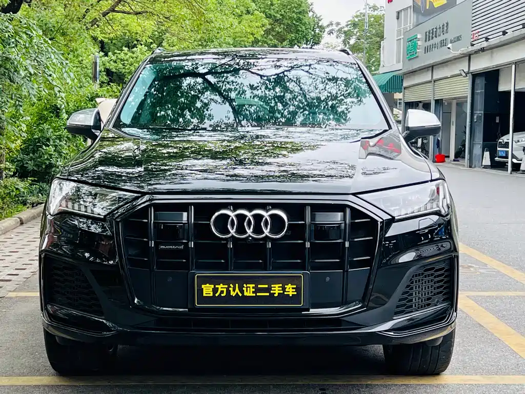 Audi Q7 2023 — фото 2