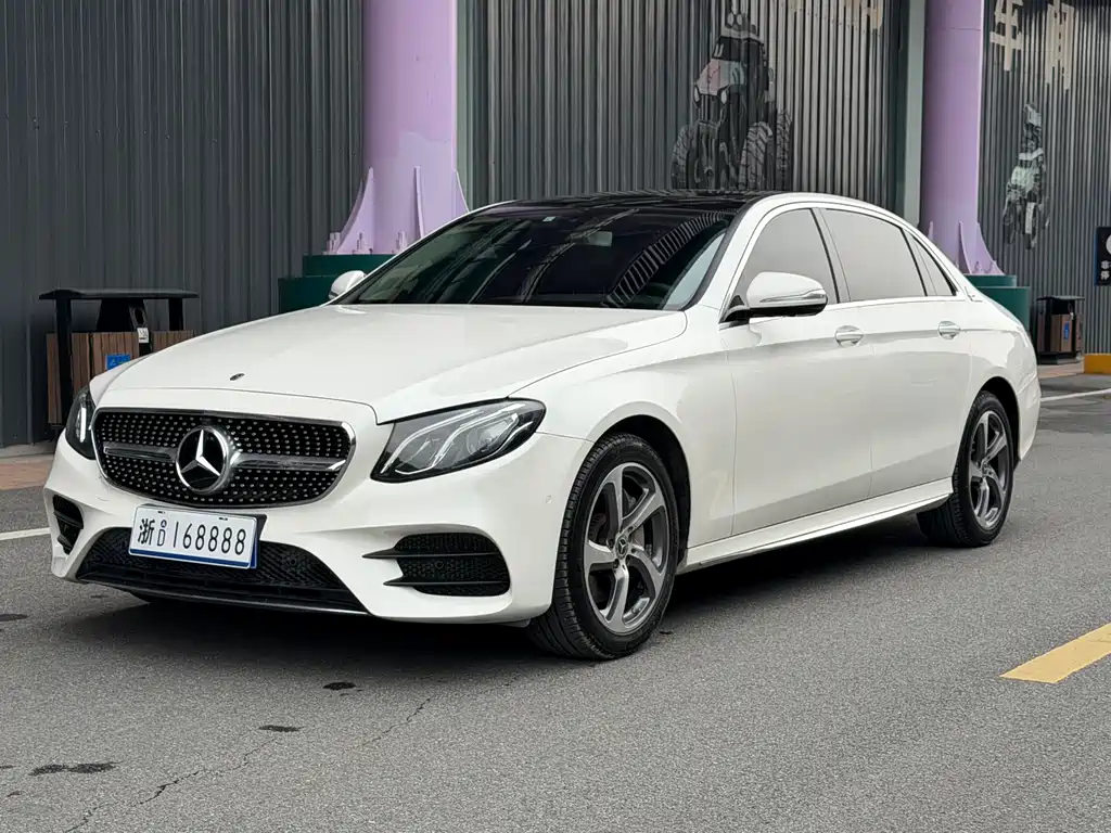 Mercedes-Benz E-Class 2019 — фото 1