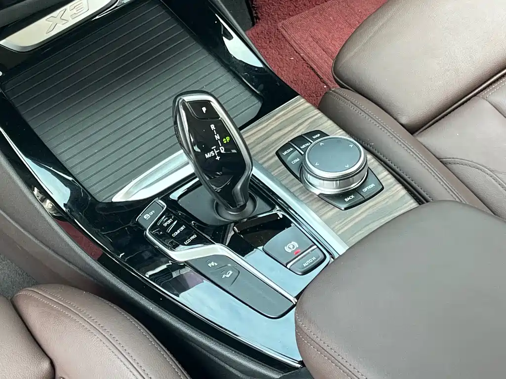 BMW X3 2020 — фото 15