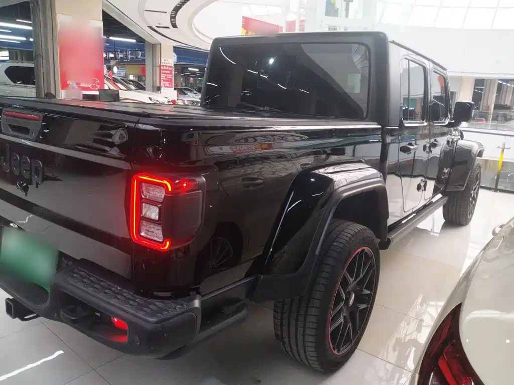 Jeep Gladiator 2022 — фото 23