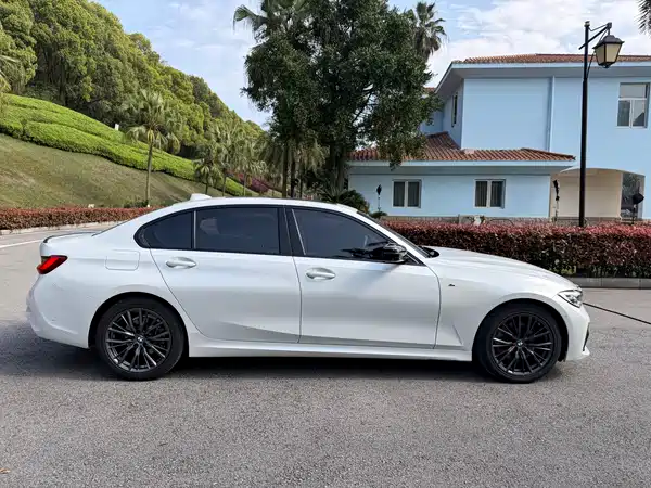 BMW 3 Series 2020