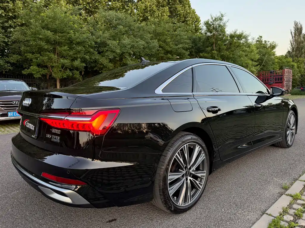 Audi A6L 2025 — фото 10
