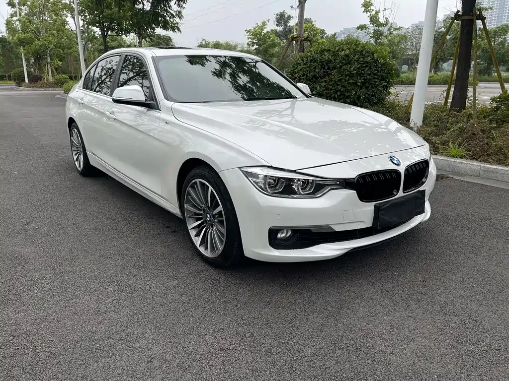 BMW 3 Series 2018 — фото 3