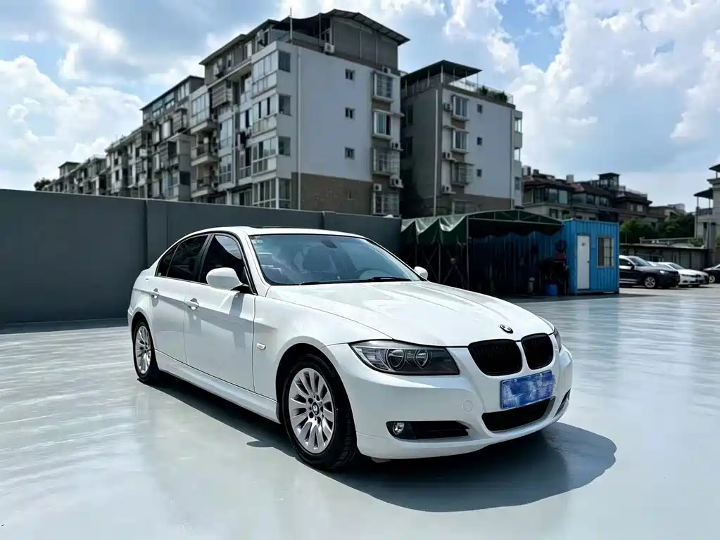 BMW 3 Series 2010