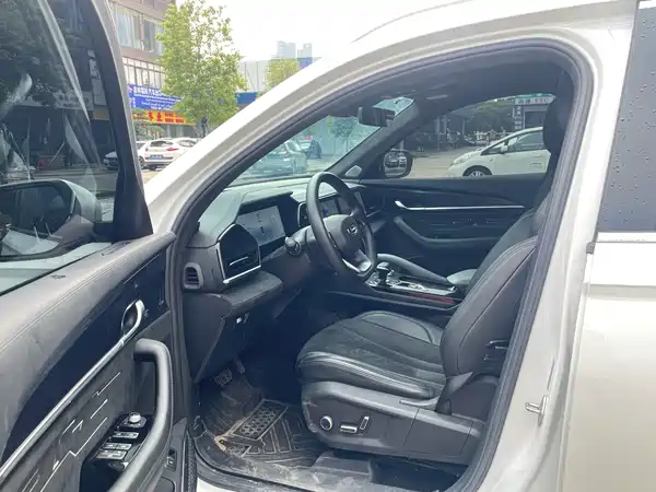 Geely Xingyue L 2024
