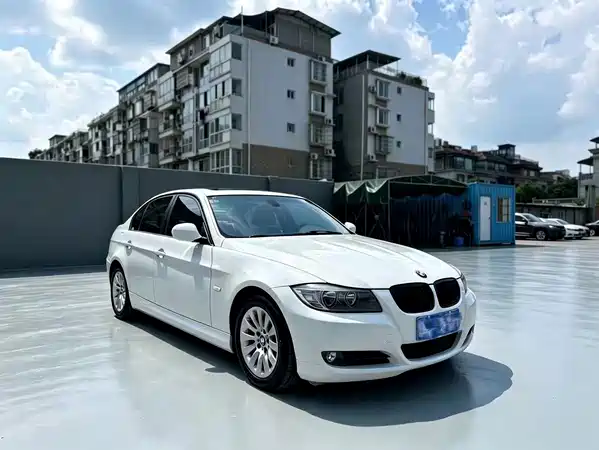 BMW 3 Series 2010