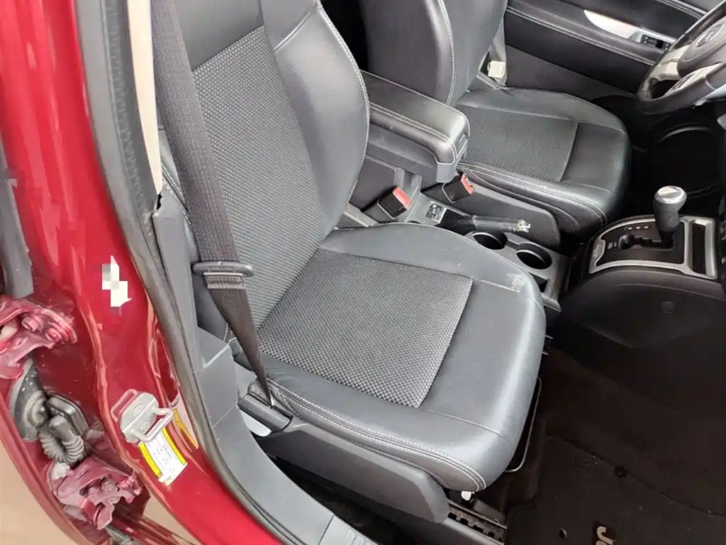 Jeep Compass 2015 — фото 25
