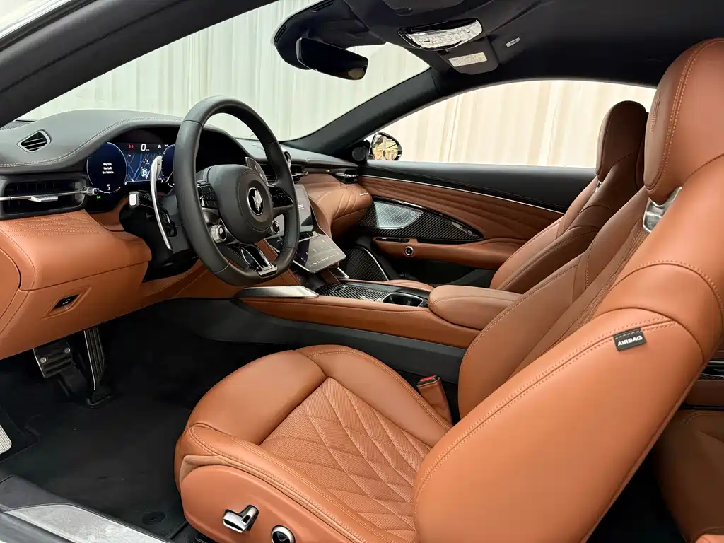 Maserati Granturismo 2024 — фото 10