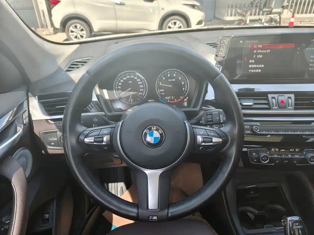 BMW X1 2021 — фото 18