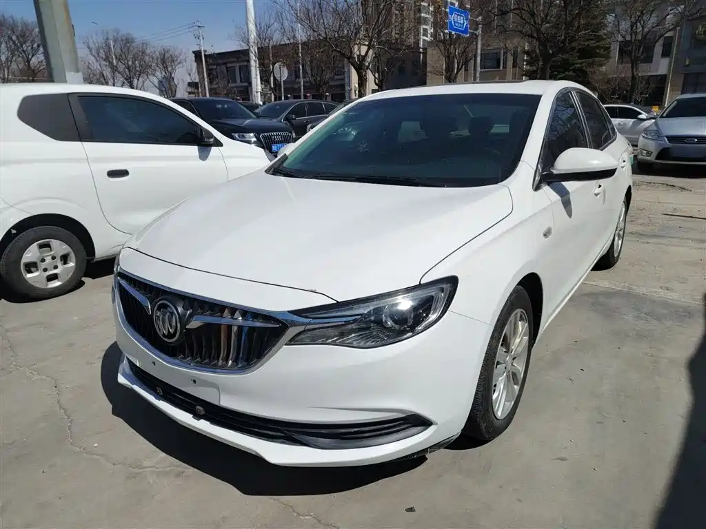 Buick Excelle 2019 — фото 1