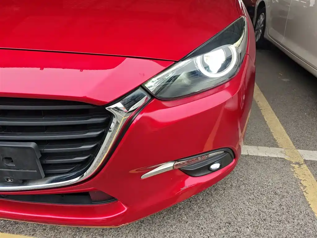 Mazda 3 Axela 2018 — фото 18