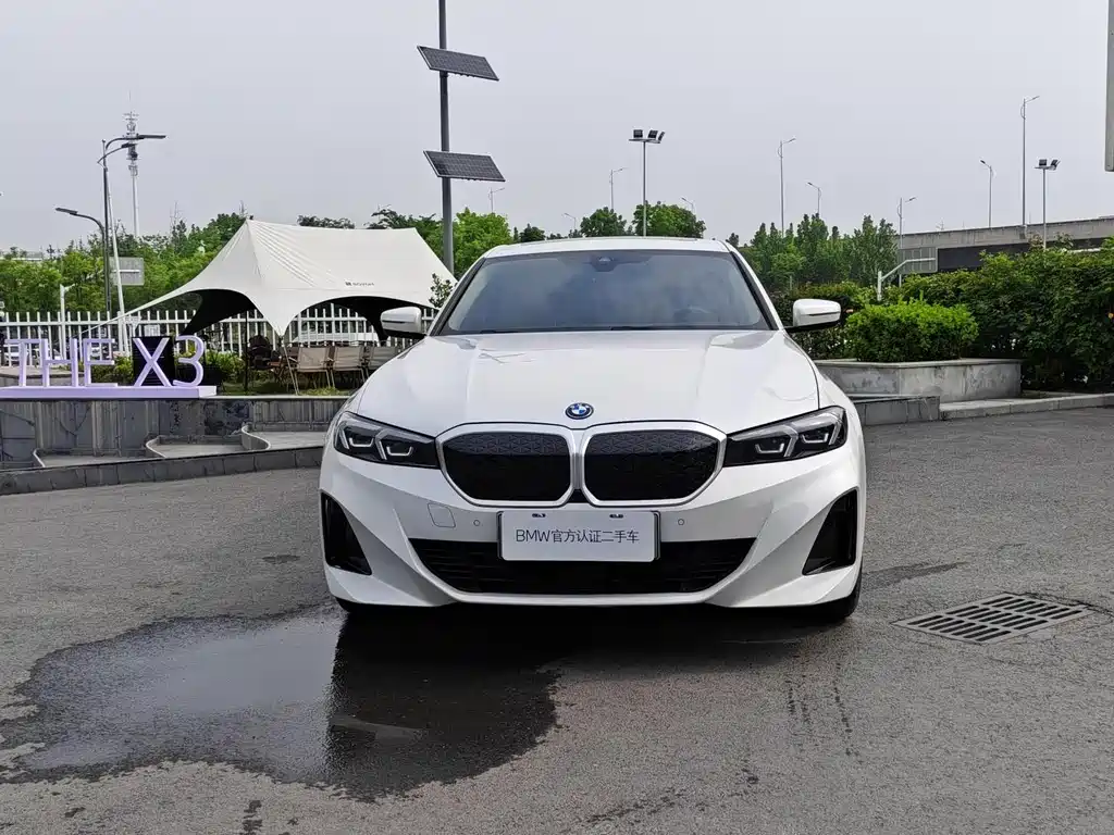 BMW i3 2024