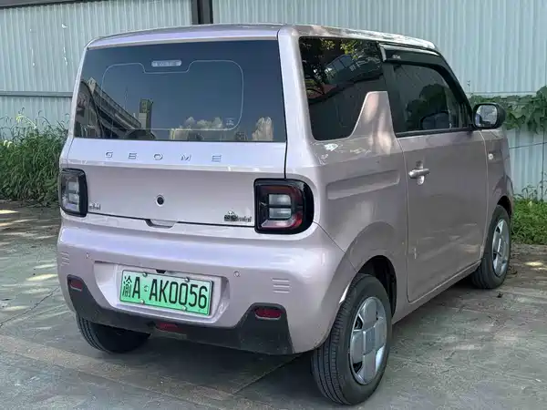 Geely Galaxy Panda 2023