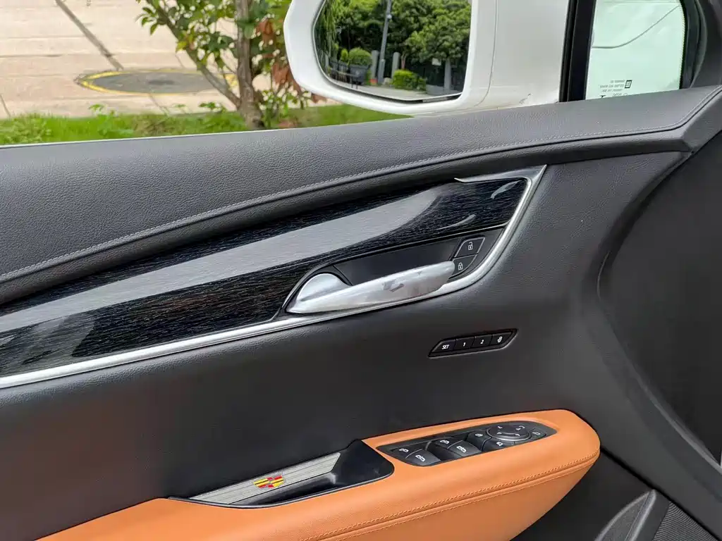 Cadillac XT5 2019 — фото 13