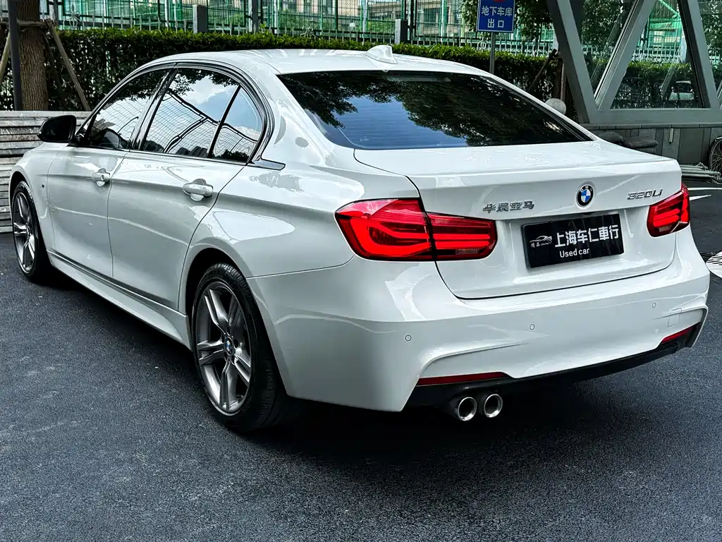 BMW 3 Series 2019 — фото 5