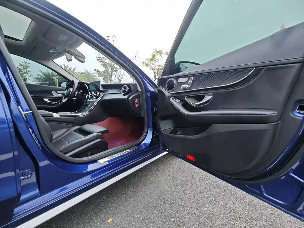 Mercedes-Benz C-Class 2019 — фото 22