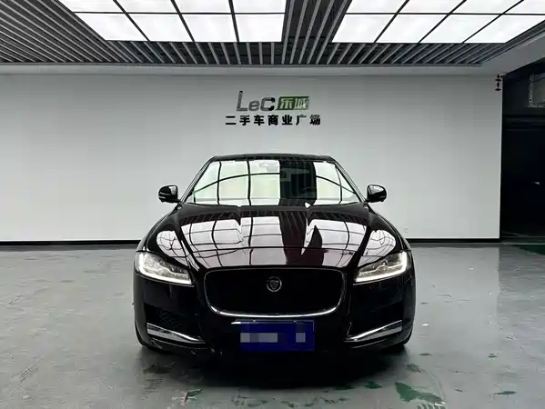 Jaguar XFL 2017