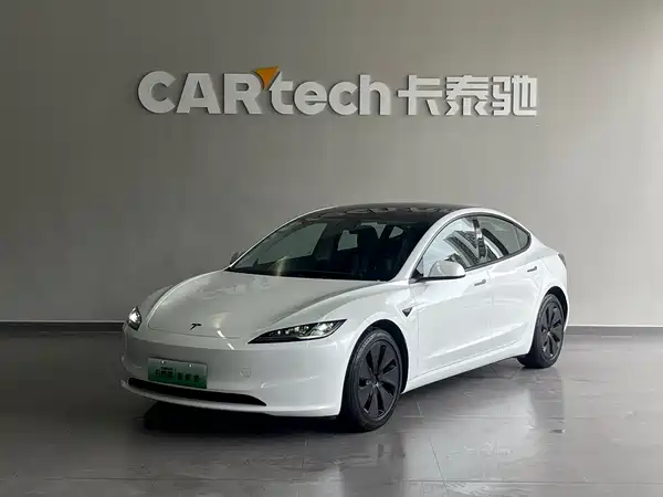 Tesla Model 3 2025