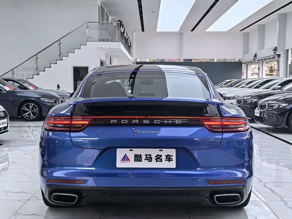 Porsche Panamera 2019 — фото 14