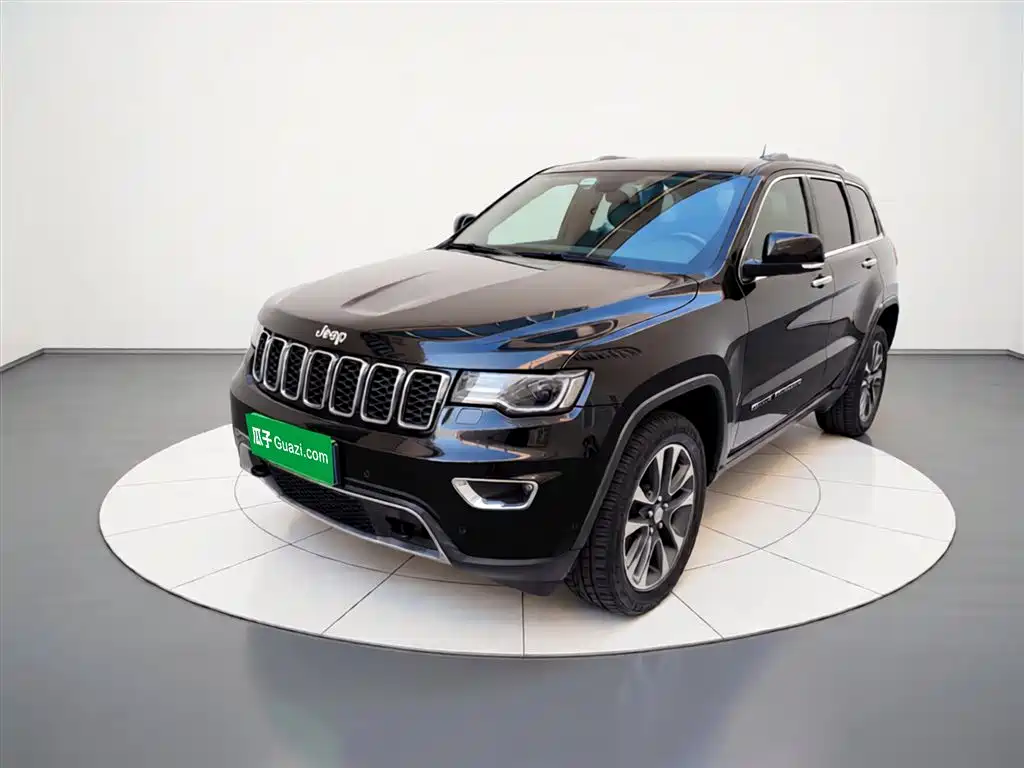 Jeep Grand Cherokee 2019 — фото 2