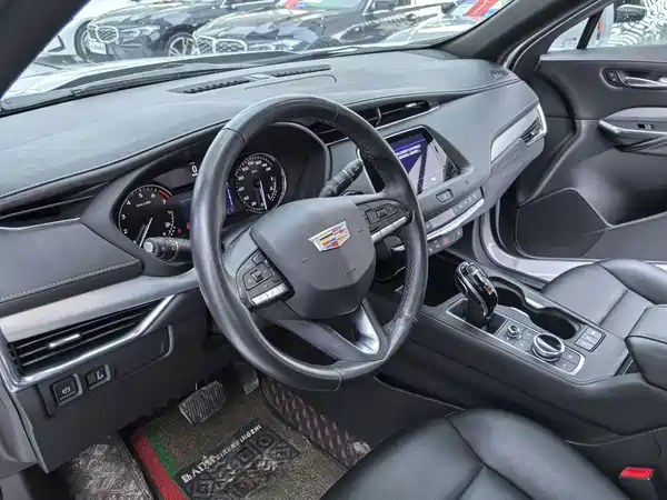 Cadillac XT4 2021