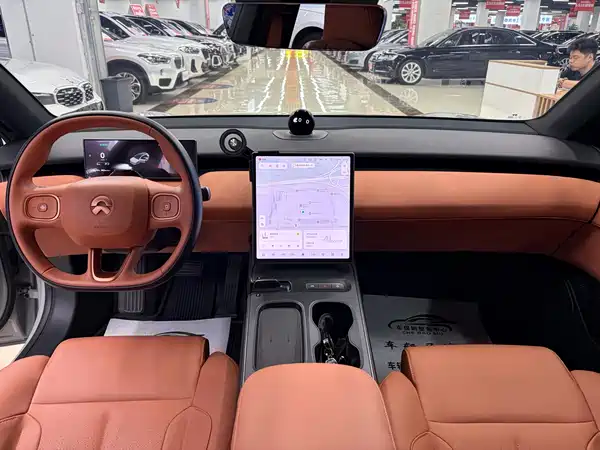 NIO ET5T 2024